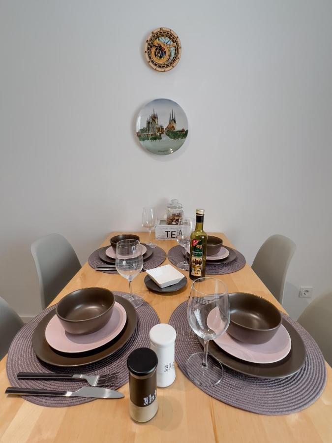 Schoene Helle & Gemuetliche Wohnung In Altstadtnaehe Erfurt Quarto foto