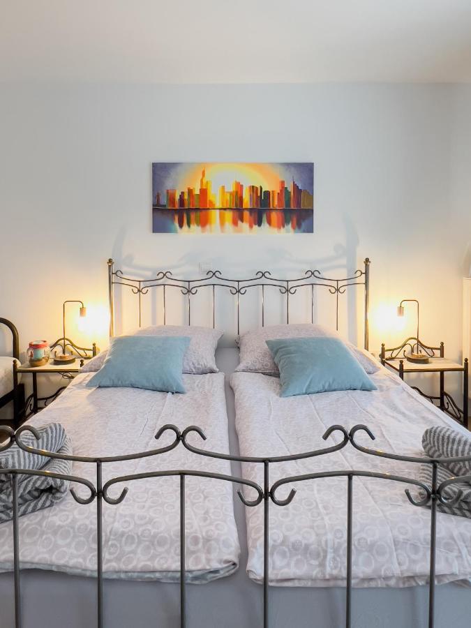 Schoene Helle & Gemuetliche Wohnung In Altstadtnaehe Erfurt Quarto foto